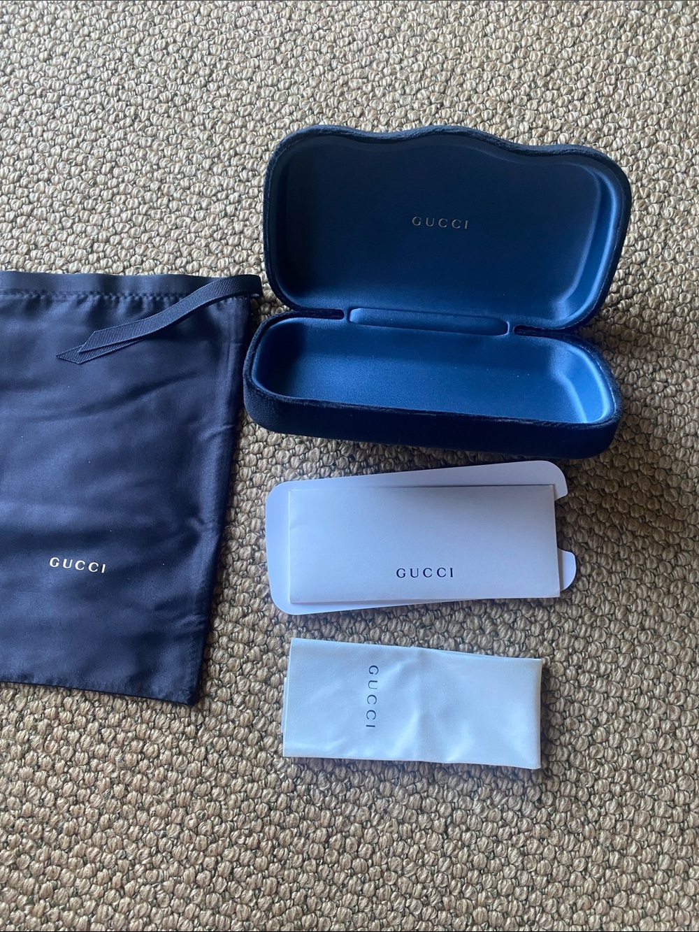 Gucci blake velvet sunglasses Eyewear Case with Branded Pouch & Cloth NWT
